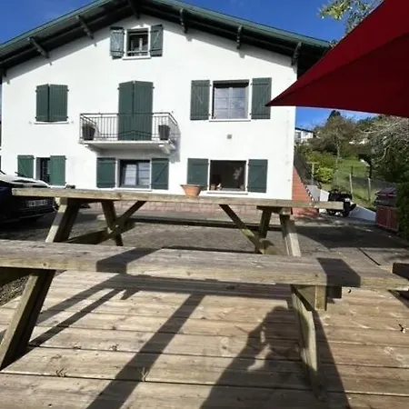 Appartement Dans Maison Appartamento *